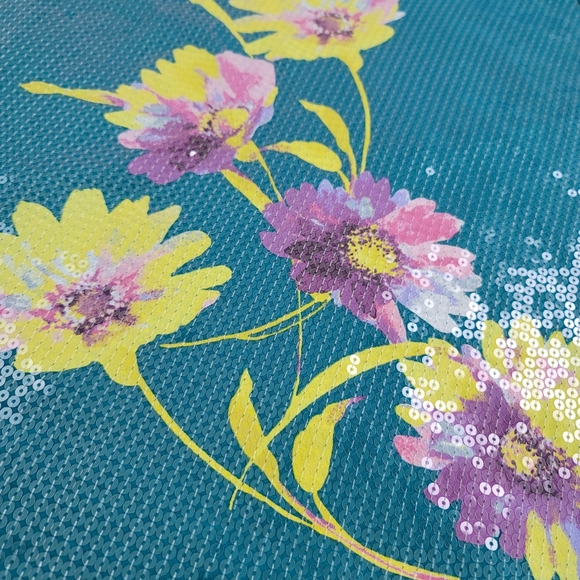 Aeropostale Clear Sequins Flower Racerback Top - Picture 2 of 14